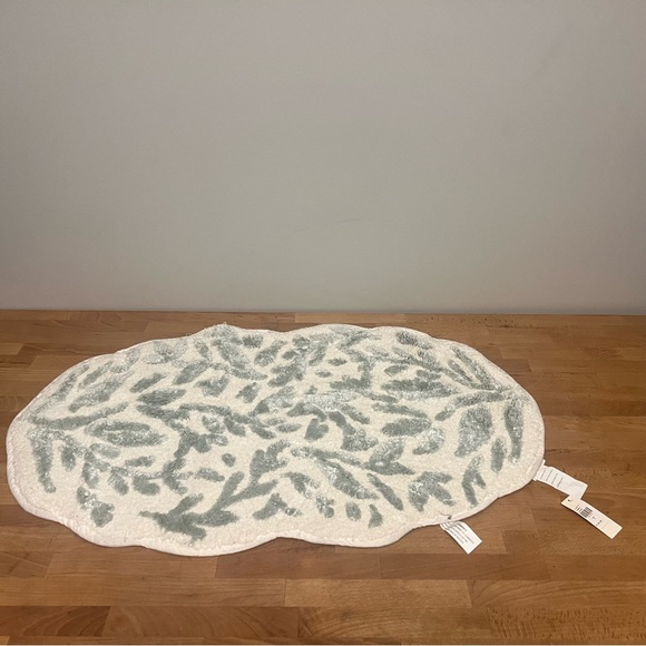 Anthropologie "Lucia" Bath Mat NWT - Picture 5 of 7